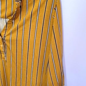 LOVE POTION Knotted shirt/blouse super comfortable material